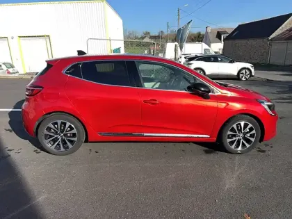 Photo 49 Renault Clio  E-Tech full hybrid 145