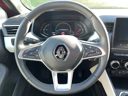 Photo 56 Renault Clio  E-Tech full hybrid 145