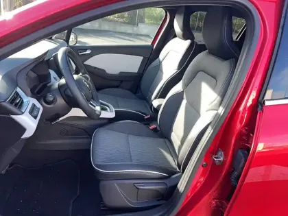 Photo 8 Renault Clio  E-Tech full hybrid 145