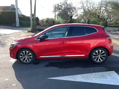 Photo 23 Renault Clio  E-Tech full hybrid 145