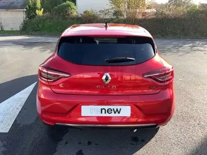 Photo 25 Renault Clio  E-Tech full hybrid 145