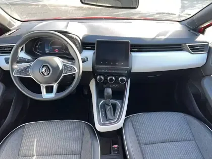 Photo 9 Renault Clio  E-Tech full hybrid 145