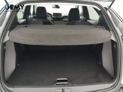 Photo 45 Peugeot 2008  PureTech 130 S&S BVM6