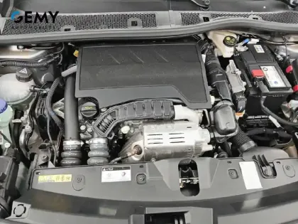 Photo 35 Peugeot 2008  PureTech 130 S&S BVM6