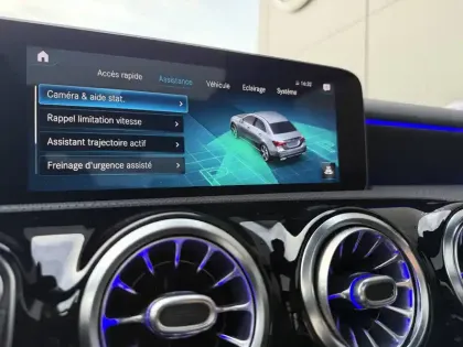 Photo 17 Mercedes Classe A  200 7G-DCT