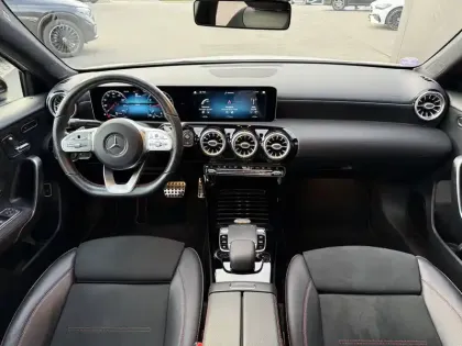 Photo 12 Mercedes Classe A  200 7G-DCT