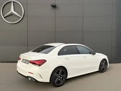 Photo 1 Mercedes Classe A  200 7G-DCT