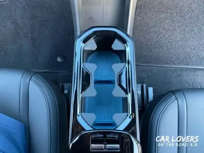 Photo 32 Volvo Ex30  Single 272 ch 1EDT