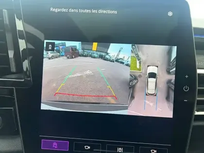 Photo 18 Renault Austral  E-Tech full hybrid 200 GSR2