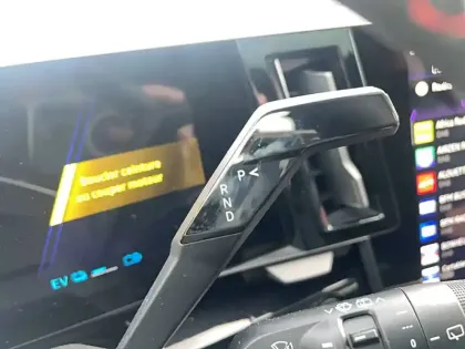 Photo 12 Renault Austral  E-Tech full hybrid 200 GSR2