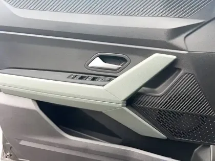 Photo 10 Dacia Duster  Hybrid 140