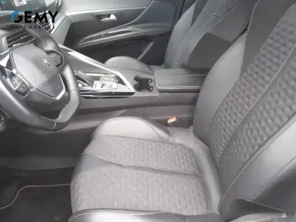 Photo 8 Peugeot 3008  Hybrid 225 e-EAT8