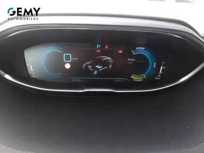 Photo 12 Peugeot 3008  Hybrid 225 e-EAT8