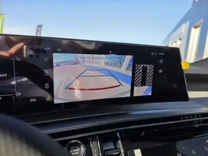 Photo 5 Peugeot 3008  Plug-in Hybrid 195 e-DCS7