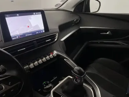 Photo 31 Peugeot 3008  1.2 Puretech 130ch S&S BVM6