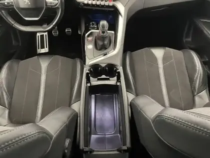 Photo 23 Peugeot 3008  1.2 Puretech 130ch S&S BVM6