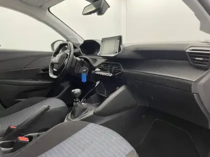 Photo 27 Peugeot 208  BLUEHDI 100 S&S BVM6