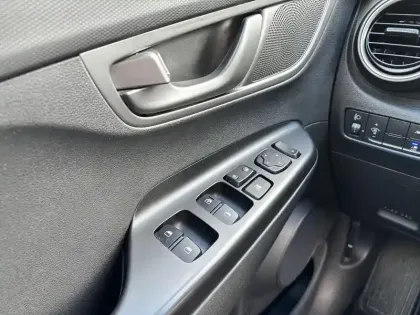 Photo 15 Hyundai Kona  Electrique 64 kWh - 204 ch