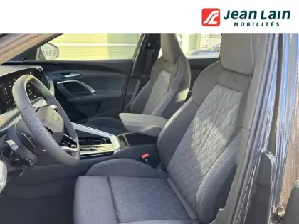 Photo 18 Audi Q5  e-hybrid 299 ch S tronic 7 Quattro