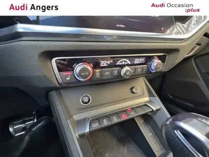 Photo 16 Audi Q3  35 TFSI 150 ch S tronic 7