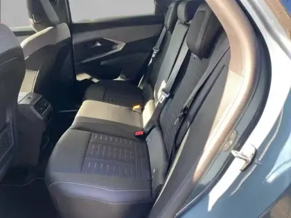 Photo 11 Peugeot 3008  Hybrid 145 e-DCS6