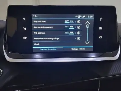 Photo 19 Peugeot 208  PureTech 100 S&S BVM6