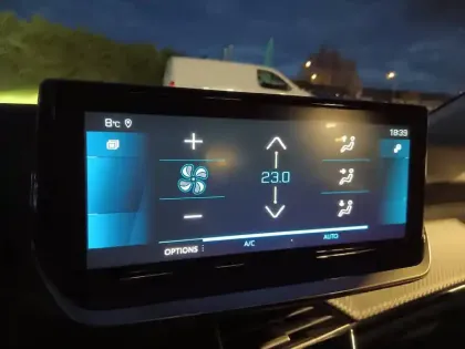 Photo 5 Peugeot 208  PureTech 100 S&S BVM6