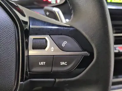 Photo 27 Peugeot 208  PureTech 100 S&S EAT8