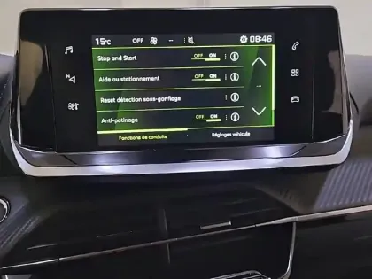 Photo 20 Peugeot 208  PureTech 100 S&S EAT8