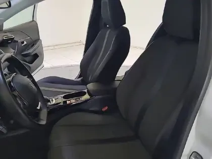 Photo 10 Peugeot 208  PureTech 100 S&S EAT8