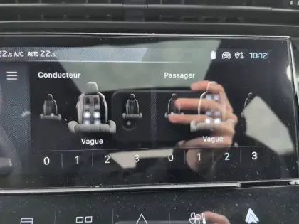 Photo 23 Peugeot 308  Hybrid 145 e-DCS6