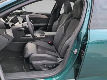 Photo 10 Peugeot 308  Hybrid 145 e-DCS6