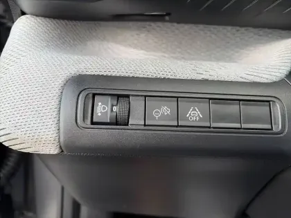 Photo 22 Citroën C3 Aircross  Hybride 136 e-DCS6