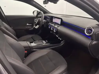 Photo 42 Mercedes Classe A  200 d 8G-DCT