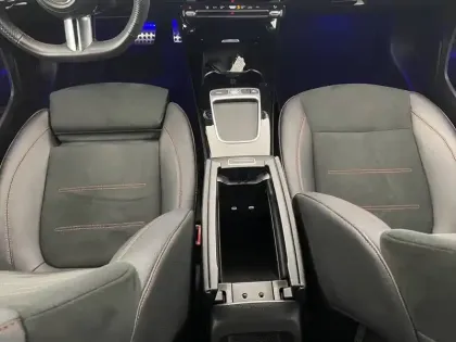 Photo 44 Mercedes Classe A  200 d 8G-DCT