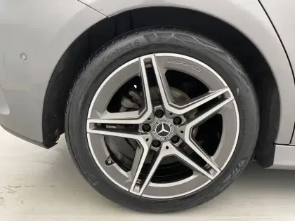 Photo 29 Mercedes Classe A  200 d 8G-DCT