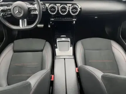 Photo 45 Mercedes Classe A  200 d 8G-DCT