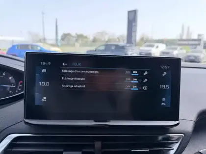 Photo 33 Peugeot 3008  BlueHDi 130ch S&S EAT8