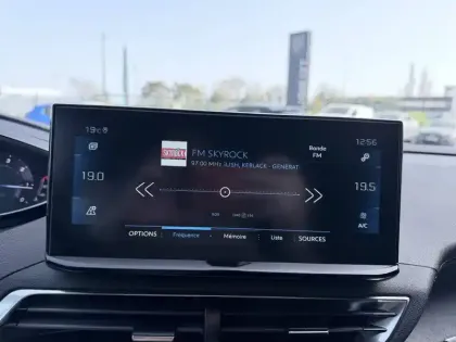 Photo 21 Peugeot 3008  BlueHDi 130ch S&S EAT8