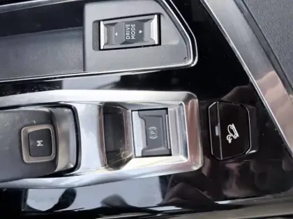 Photo 27 Peugeot 3008  BlueHDi 130ch S&S EAT8