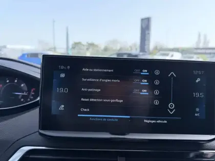 Photo 30 Peugeot 3008  BlueHDi 130ch S&S EAT8