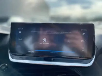 Photo 49 Peugeot 208  PureTech 100 S&S BVM6