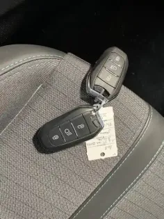 Photo 25 Peugeot 208  PureTech 100 S&S BVM6