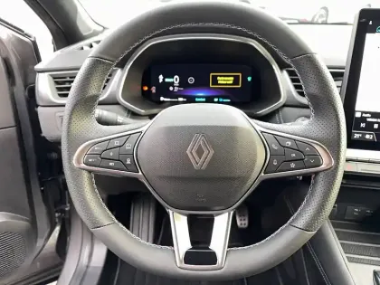 Photo 49 Renault Captur  E-Tech full hybrid 160 ch