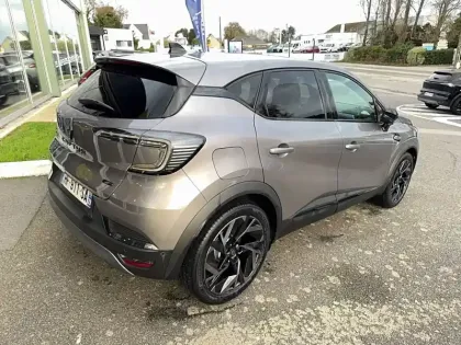 Photo 33 Renault Captur  E-Tech full hybrid 160 ch