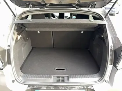 Photo 17 Renault Captur  E-Tech full hybrid 160 ch