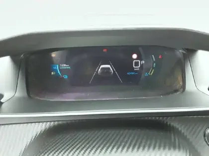 Photo 9 Peugeot 208  Electrique 50 kWh 136ch