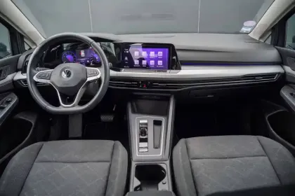 Photo 20 Volkswagen Golf  1.0 eTSI OPF 110 DSG7