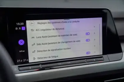 Photo 30 Volkswagen Golf  1.0 eTSI OPF 110 DSG7