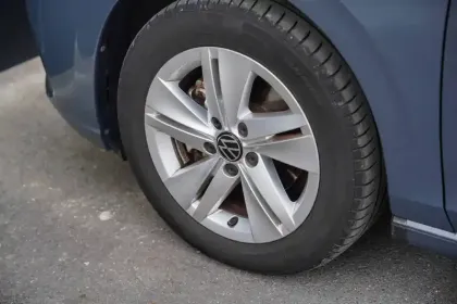 Photo 13 Volkswagen Golf  1.0 eTSI OPF 110 DSG7